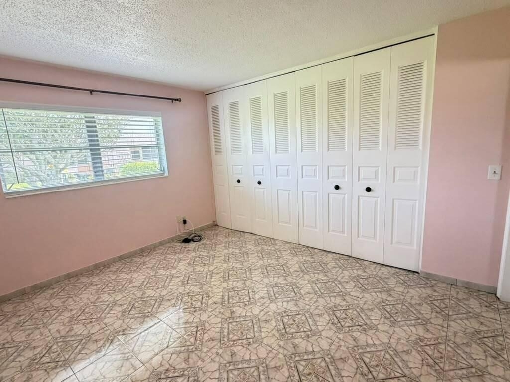 2727 Dudley Drive W - Photo 8