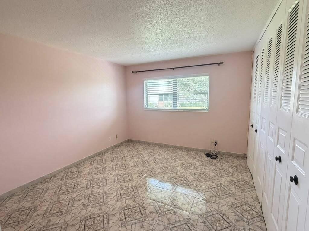 2727 Dudley Drive W - Photo 7