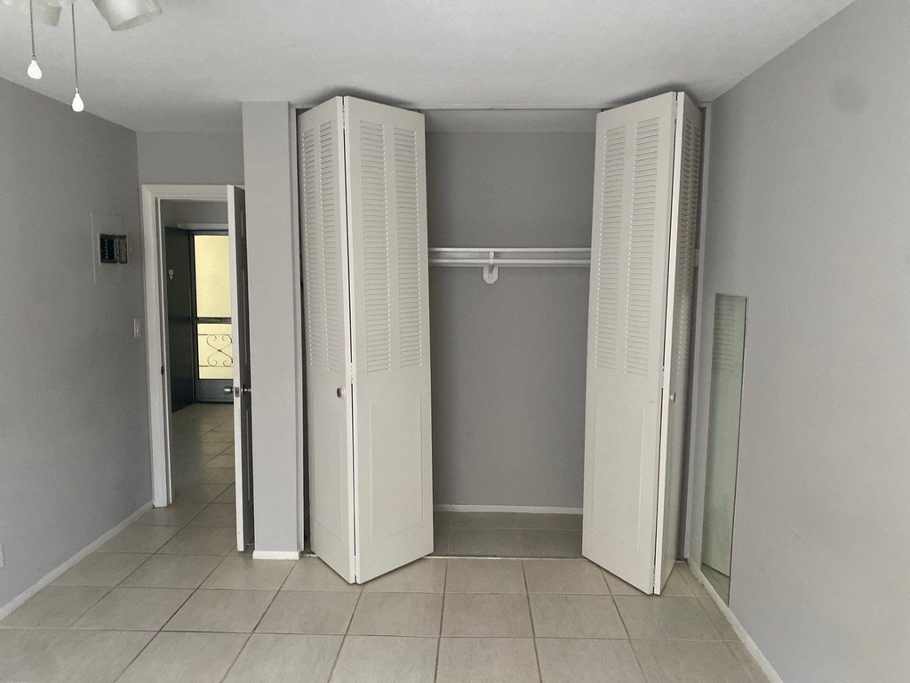 1150 E Sample Road - Photo 4