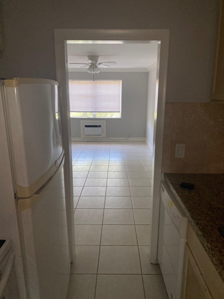 1150 E Sample Road - Photo 2