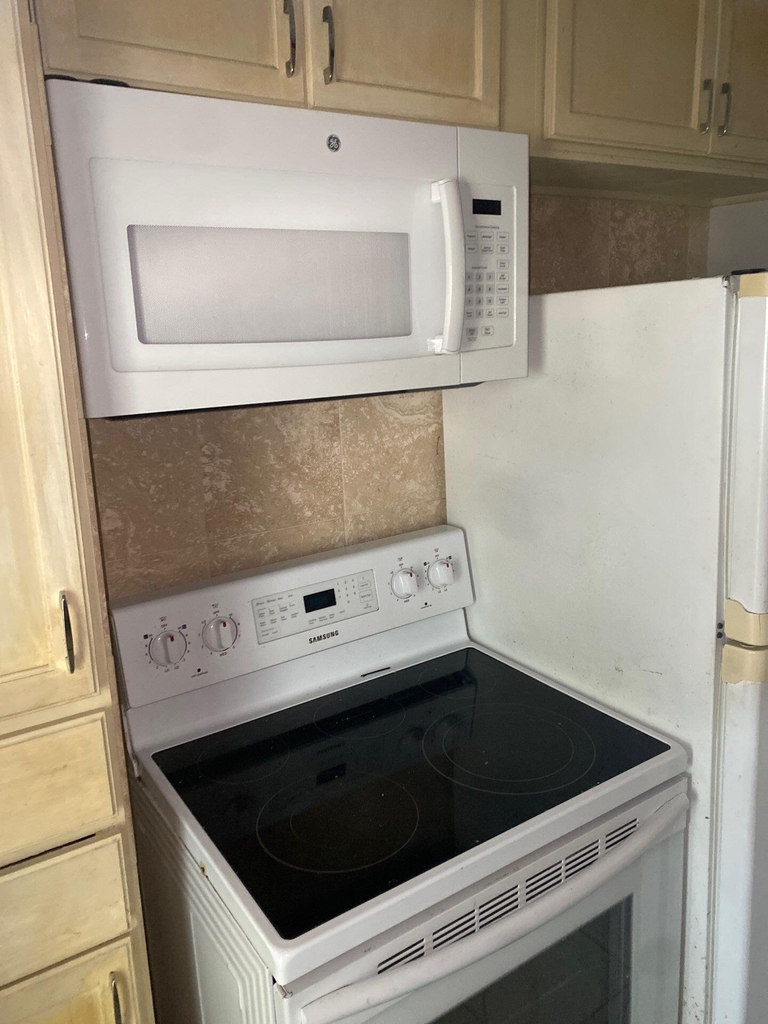 1150 E Sample Road - Photo 3