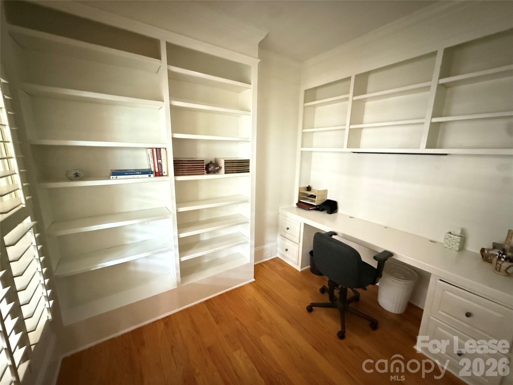 421 Spring Street - Photo 9