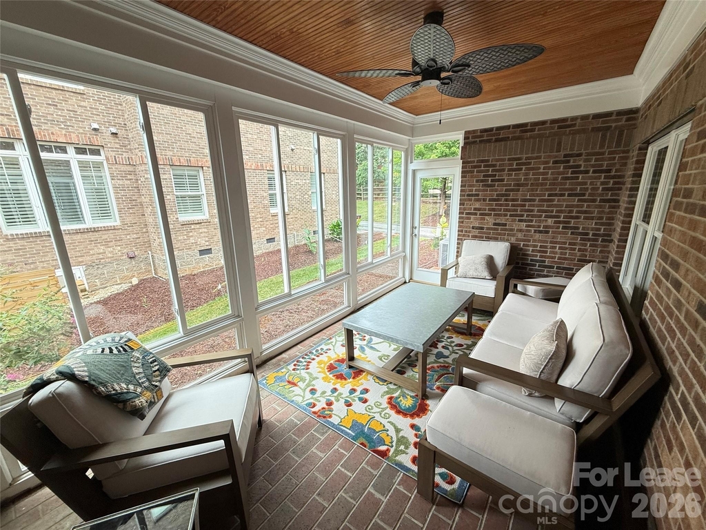 421 Spring Street - Photo 7