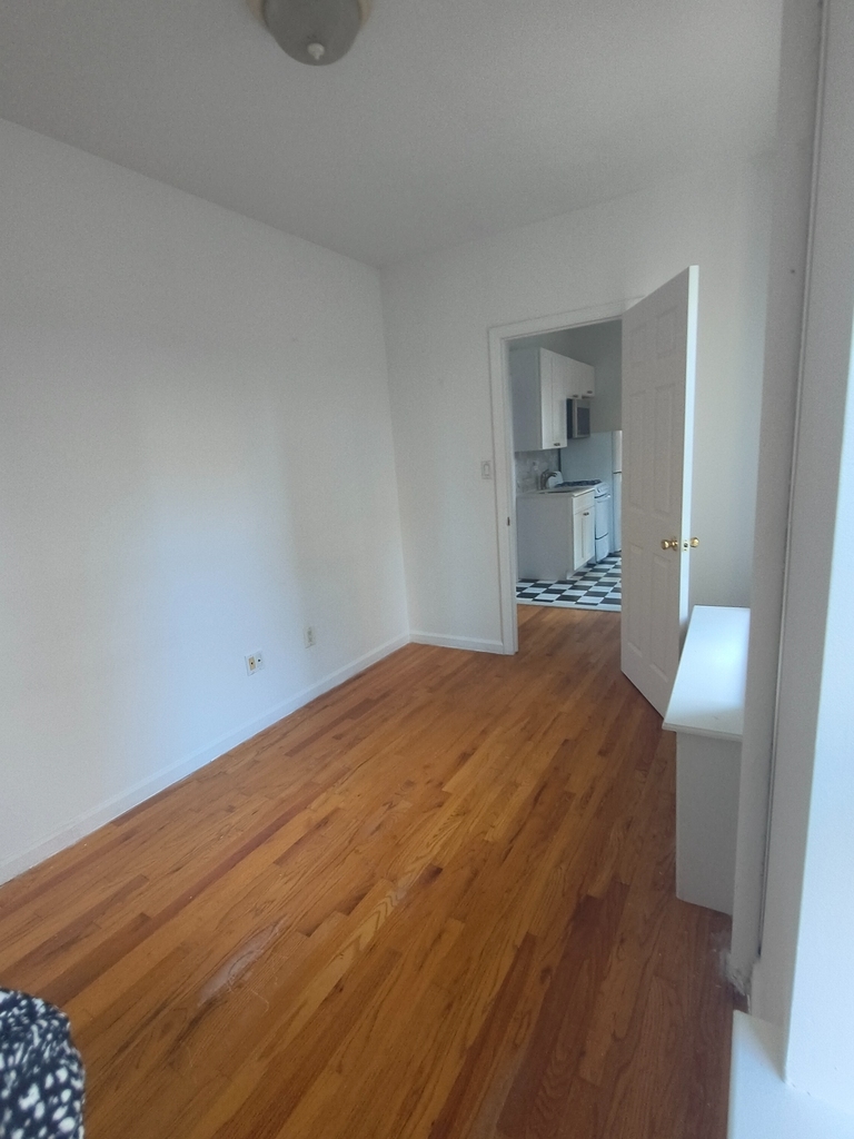 400 East 91st Street - Photo 4