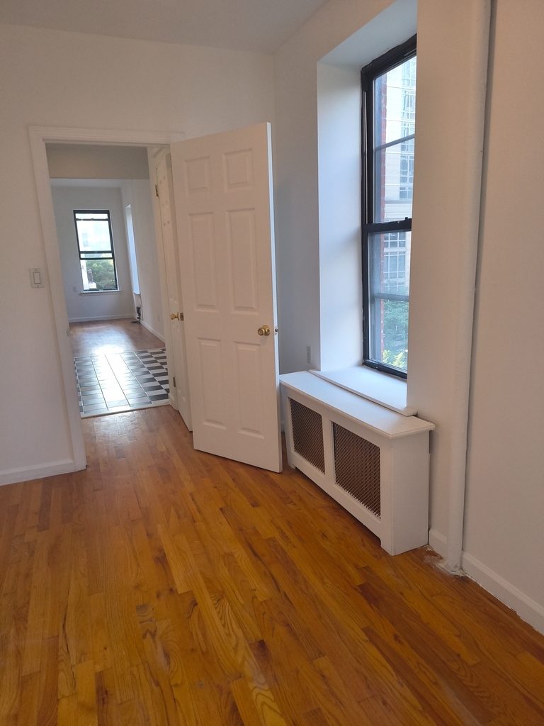 400 East 91st Street - Photo 5