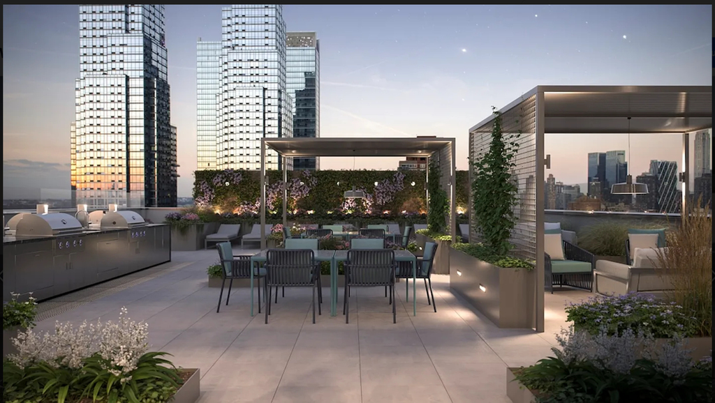West 38th Street - Photo 8