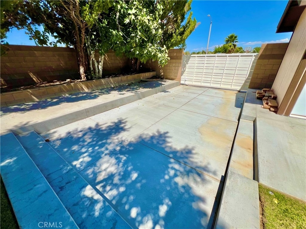 759 E Avenue J6 - Photo 45