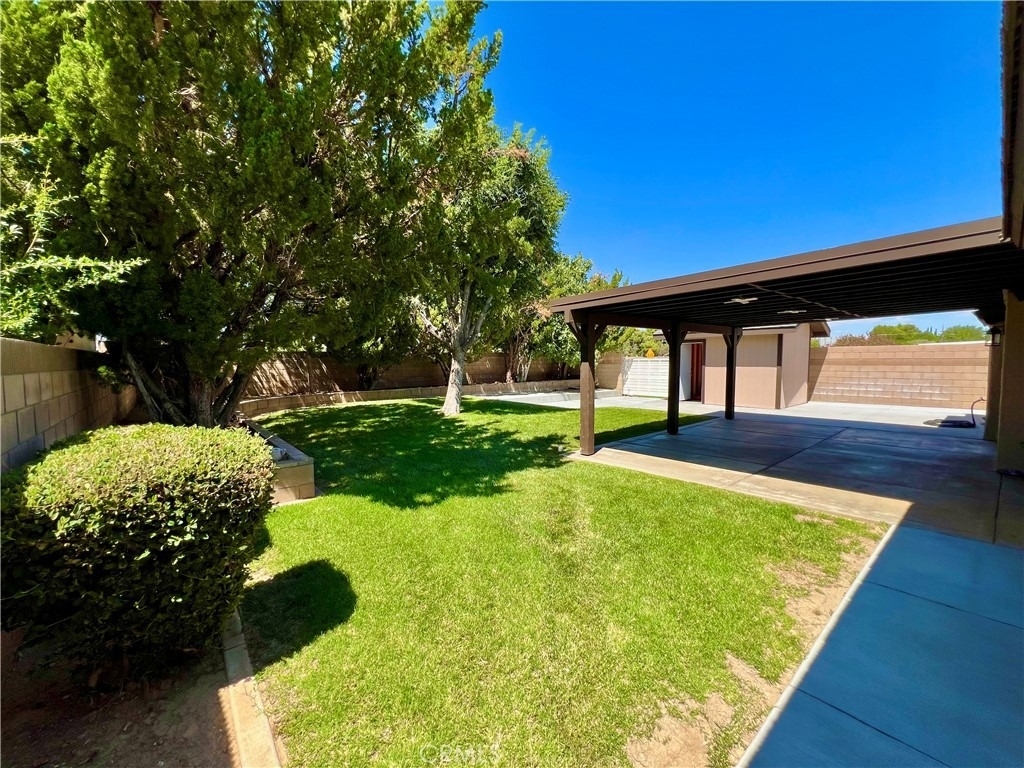 759 E Avenue J6 - Photo 39
