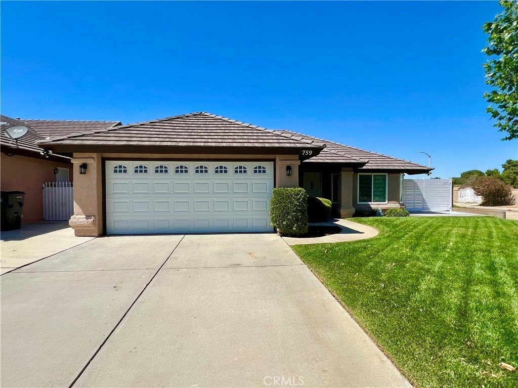 759 E Avenue J6 - Photo 0
