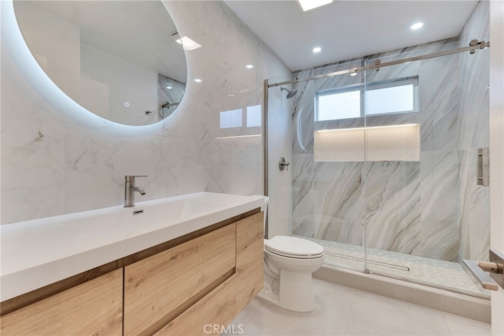 7841 W 83rd - Photo 32