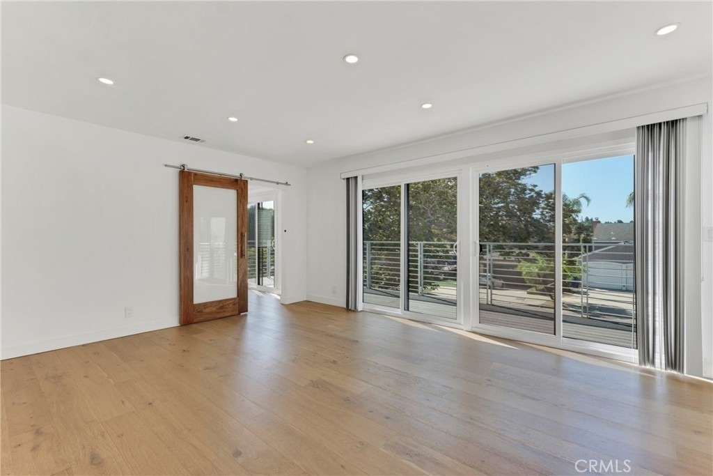 7841 W 83rd - Photo 23