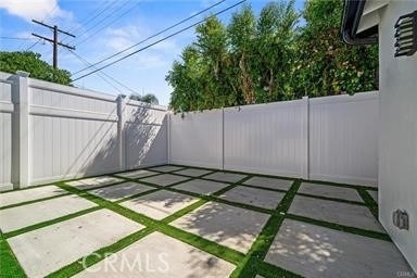 5706 Burnet Avenue - Photo 13