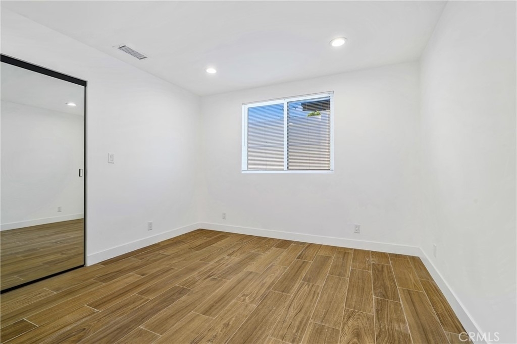 5706 Burnet Avenue - Photo 8