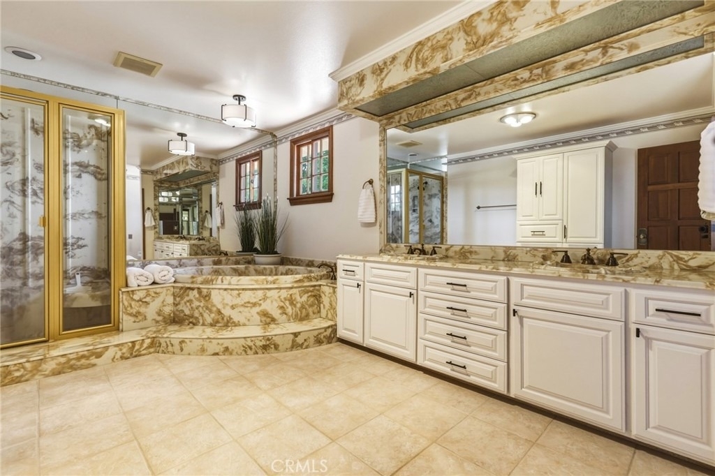 22231 Romar Street - Photo 37