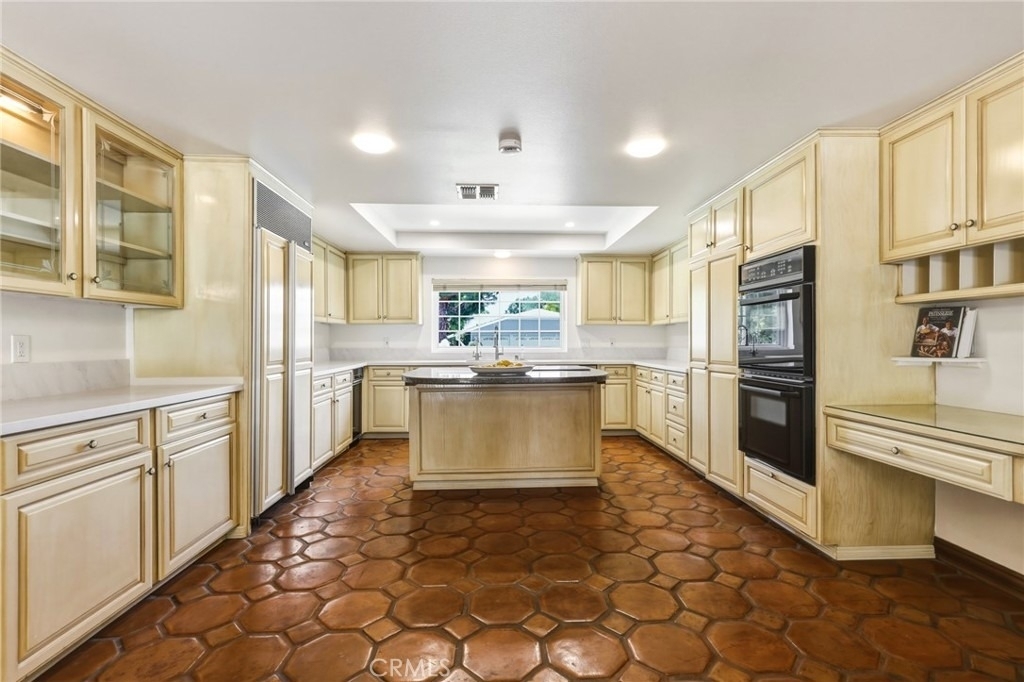 22231 Romar Street - Photo 23
