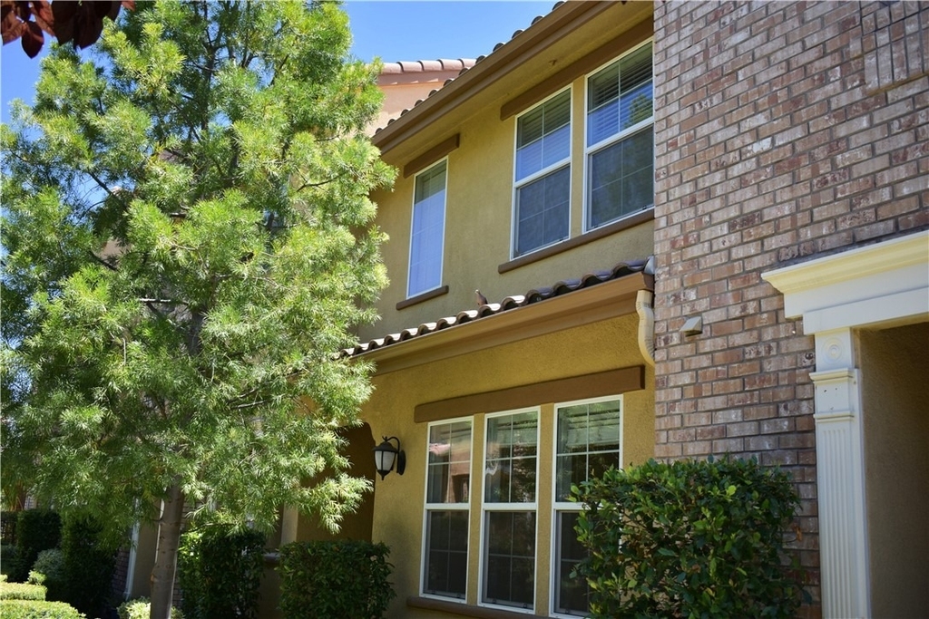 28492 Herrera Street - Photo 2