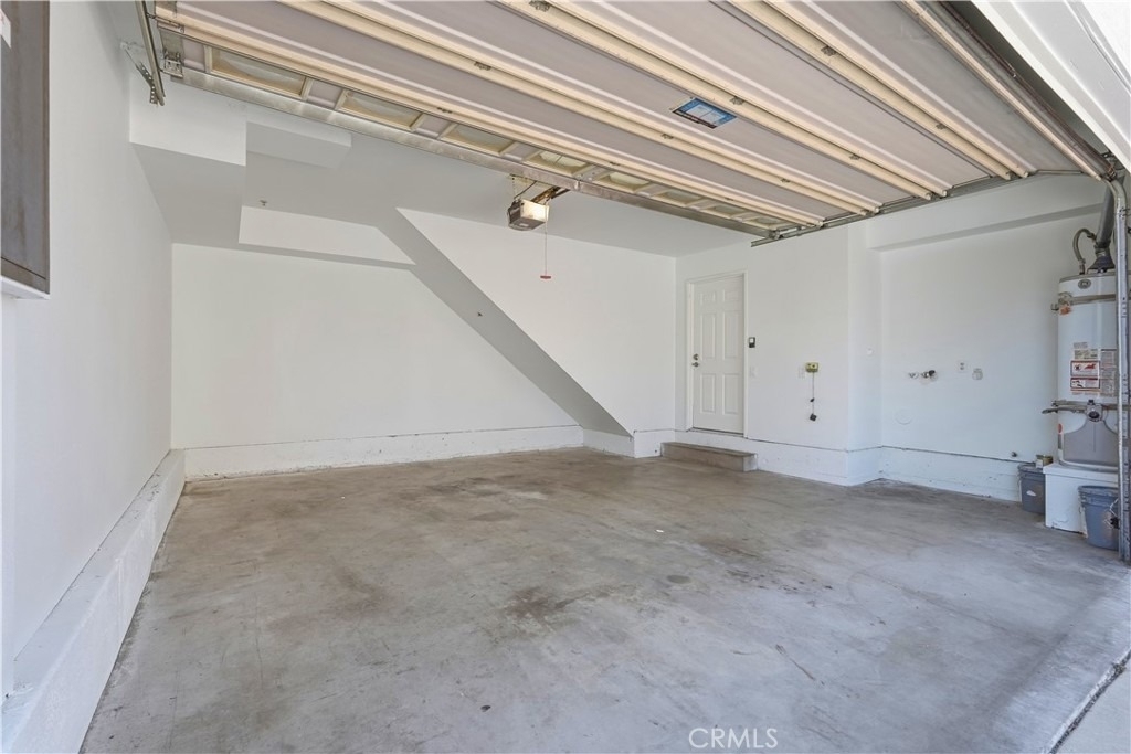 9245 Woodman - Photo 36