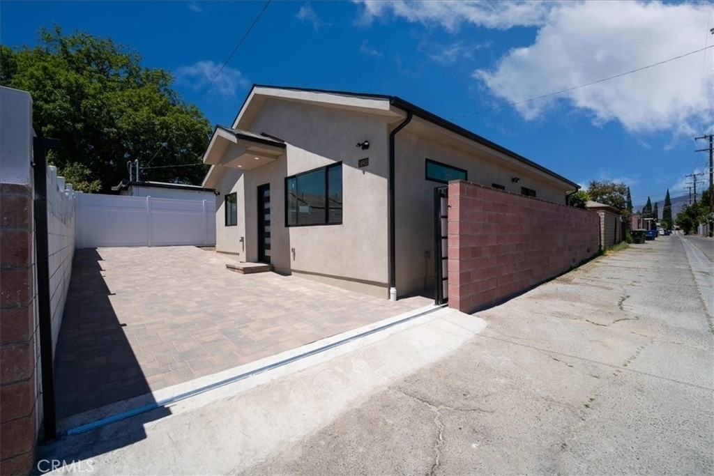 14902 Hubbard - Photo 2
