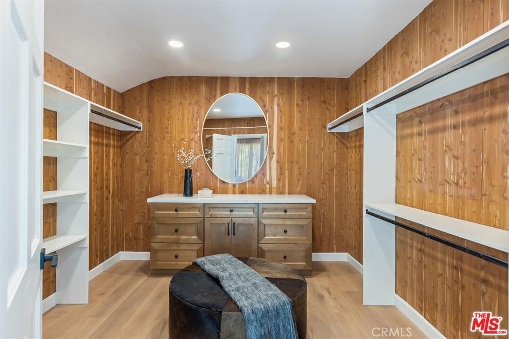 3217 Longridge - Photo 17