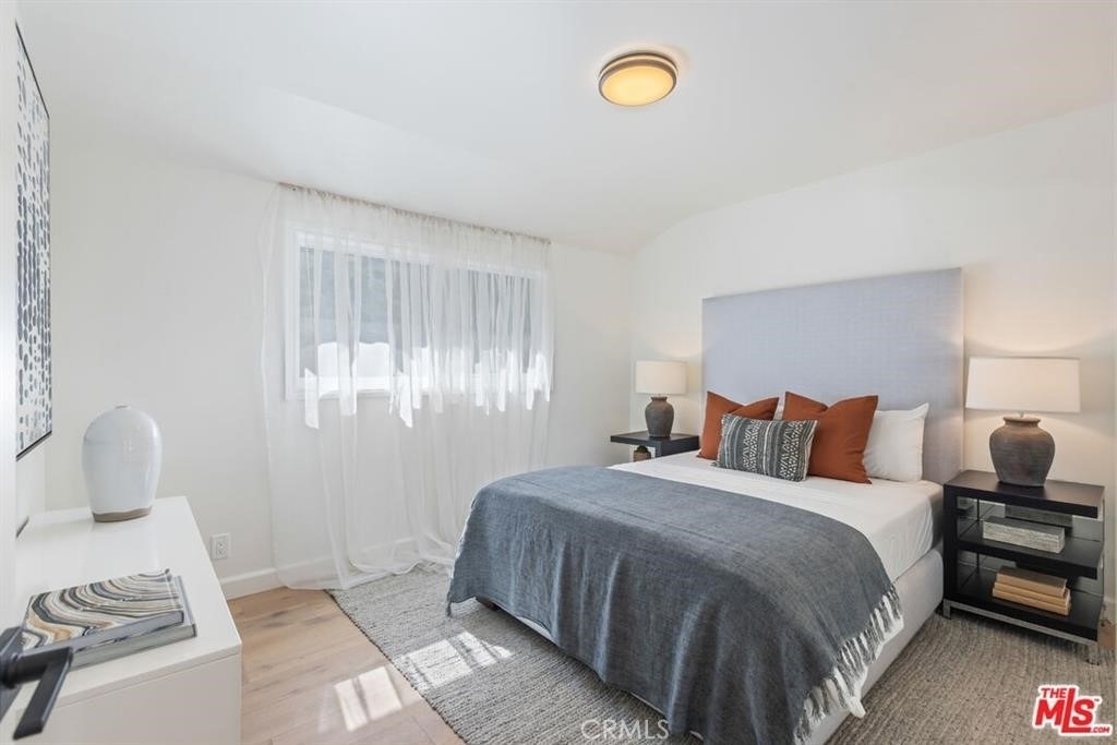 3217 Longridge - Photo 19
