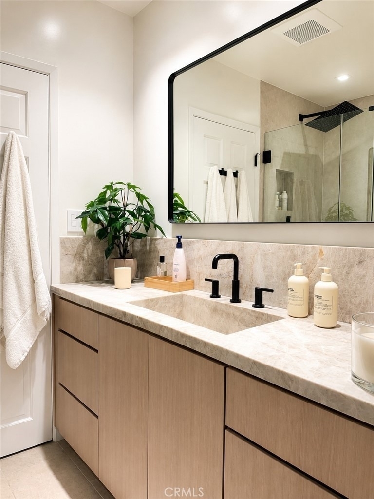 3217 Longridge - Photo 10