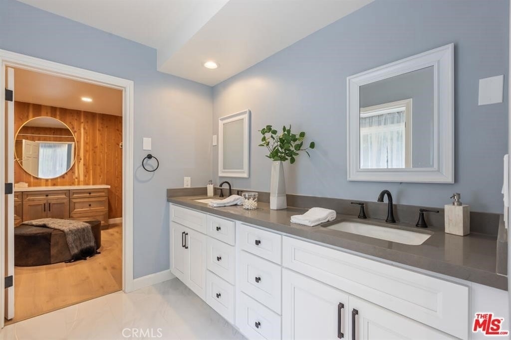 3217 Longridge - Photo 16
