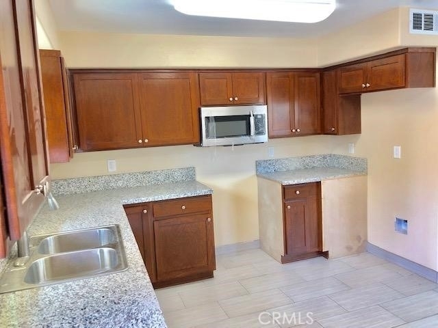 3534 W 67th Street - Photo 4