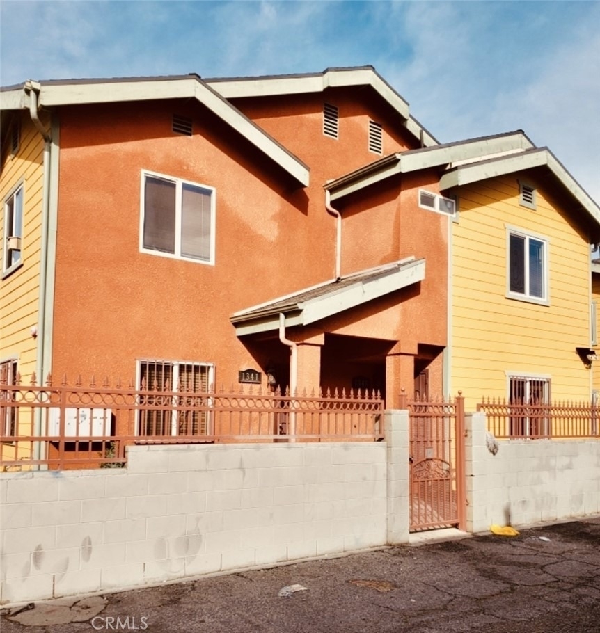 1343 E Adams - Photo 3