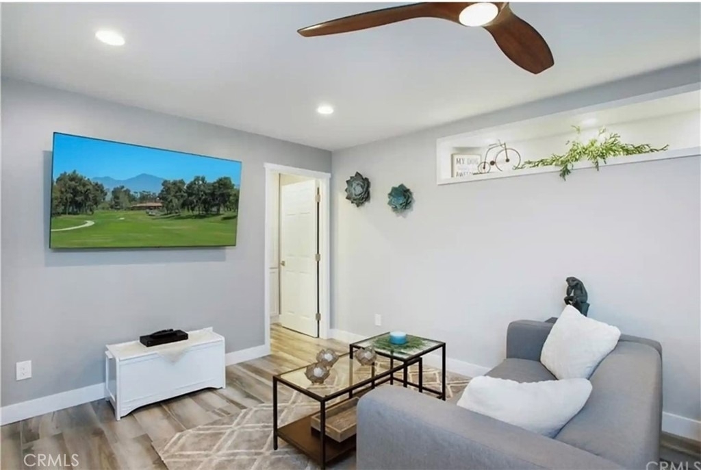 2559 Rimcrest Rd. - Photo 3
