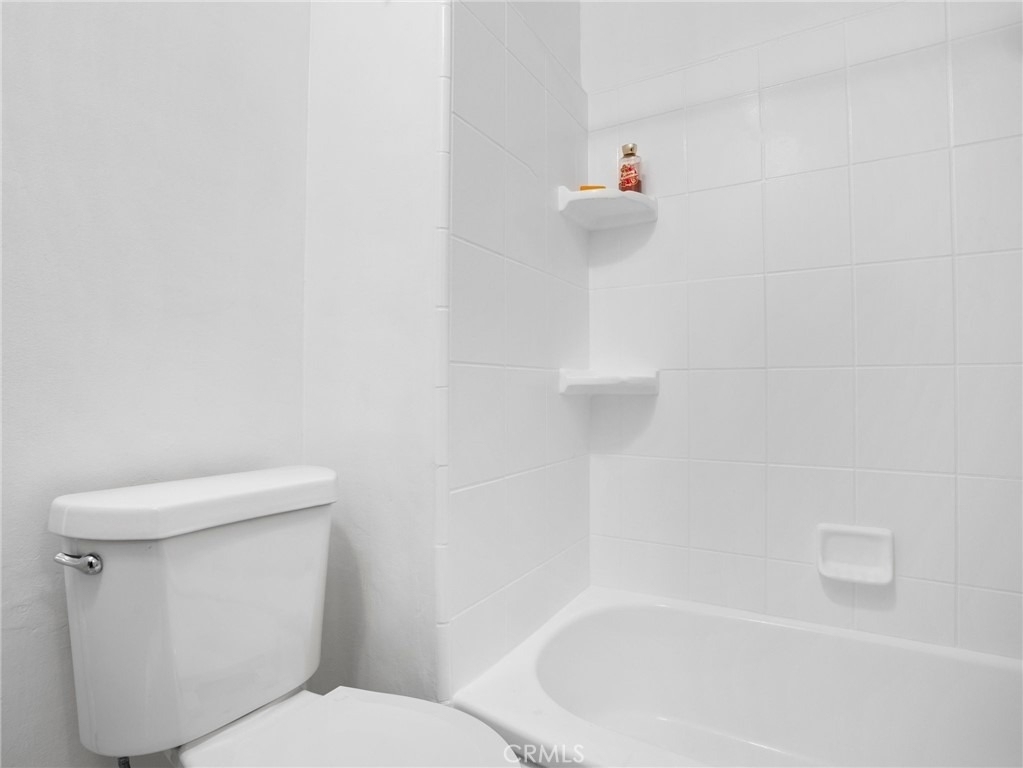 331 E 65th - Photo 15