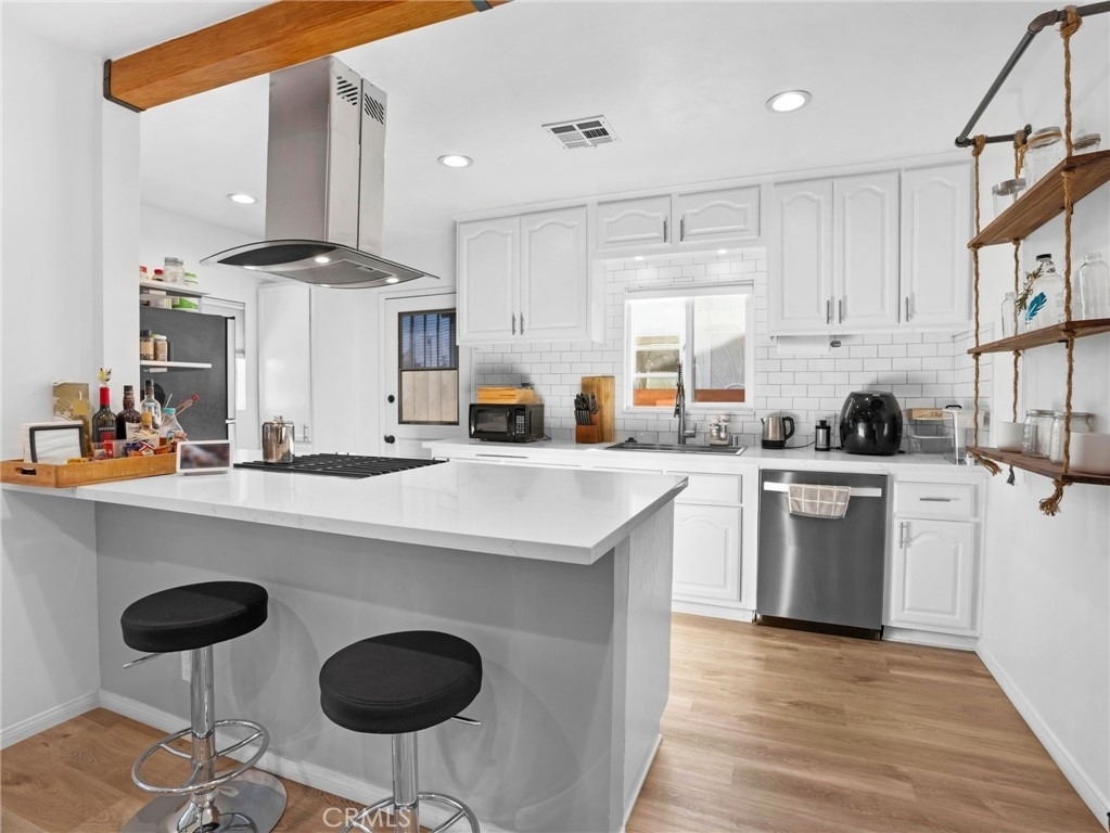 331 E 65th - Photo 6