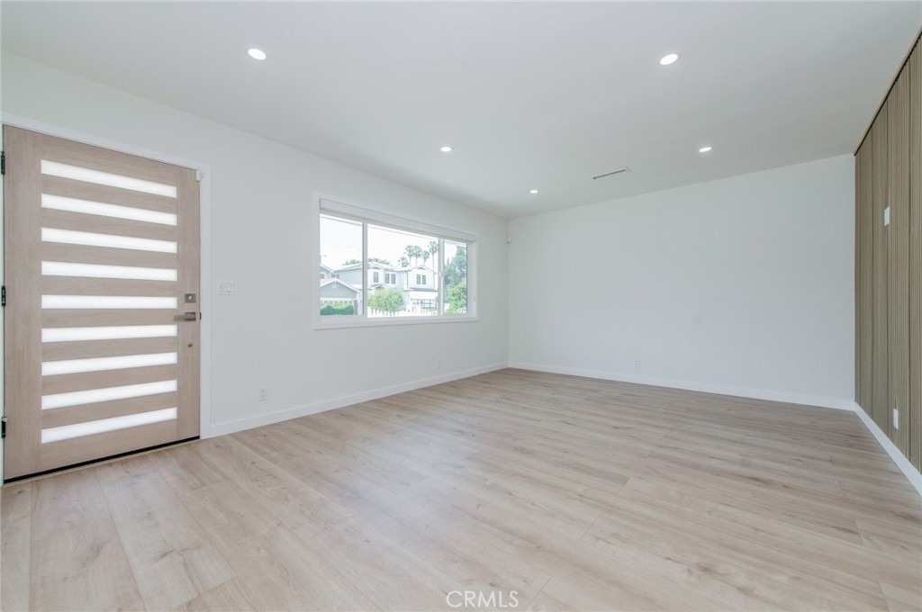 4534 Lennox - Photo 2
