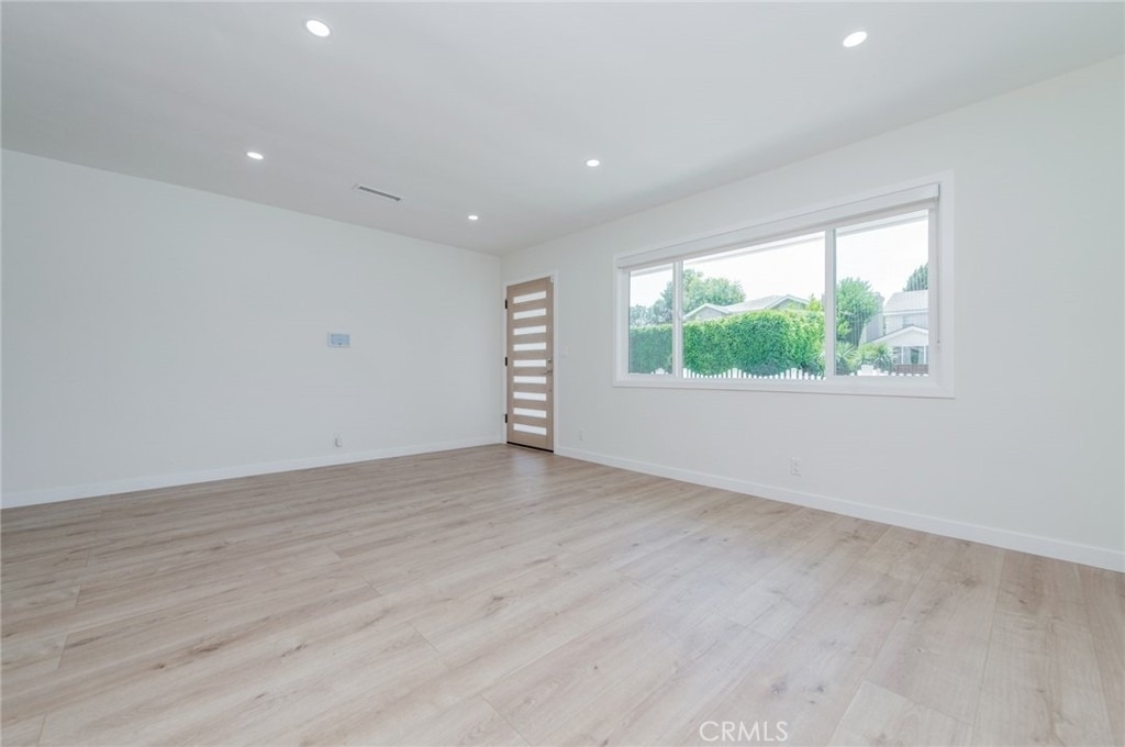 4534 Lennox - Photo 3