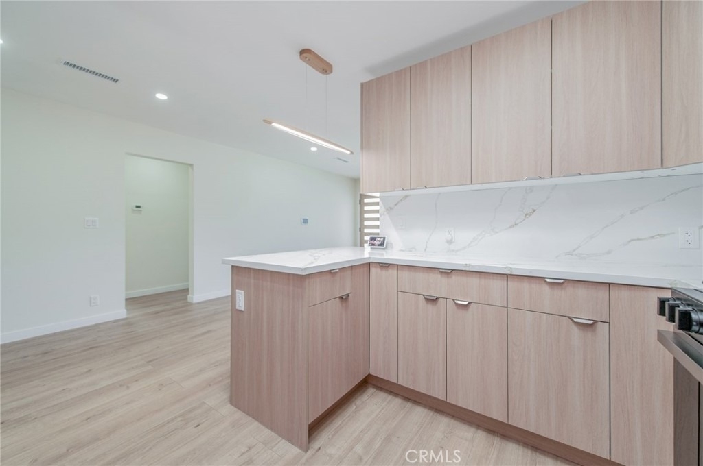 4534 Lennox - Photo 6