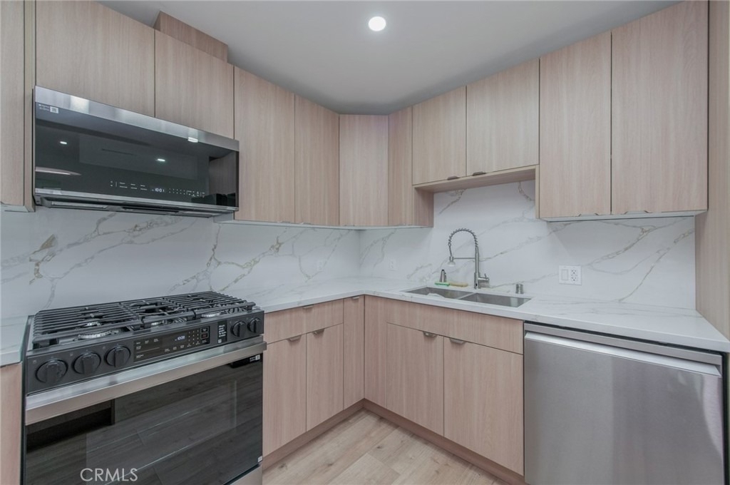 4534 Lennox - Photo 0