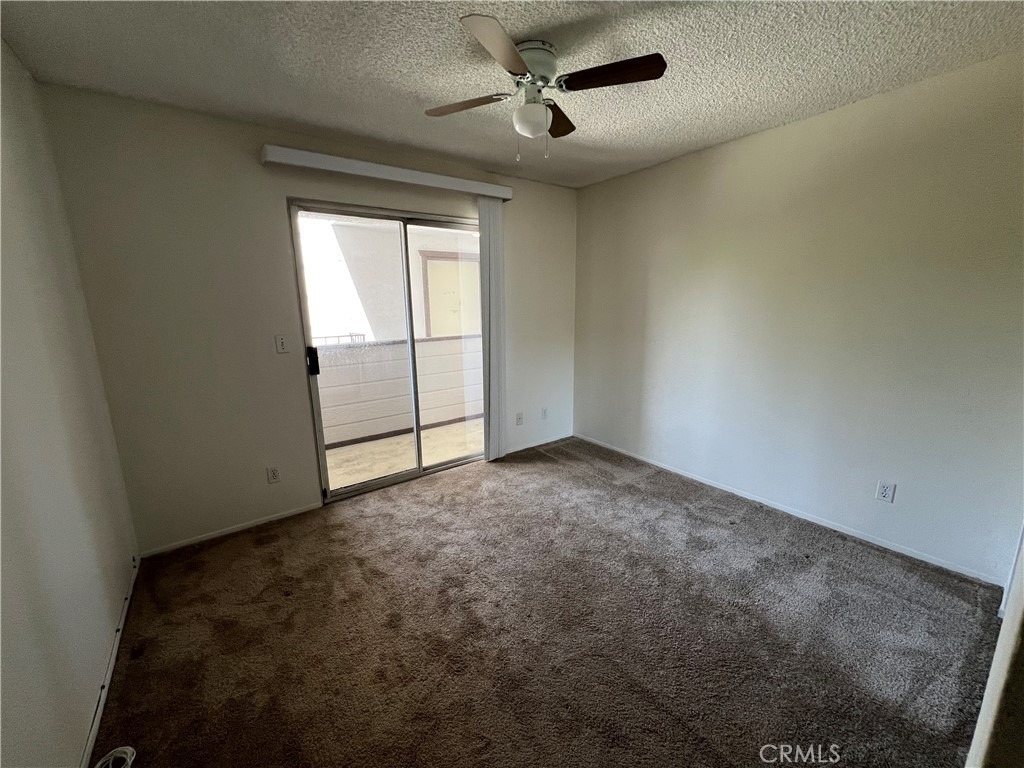 569 E St - Photo 6