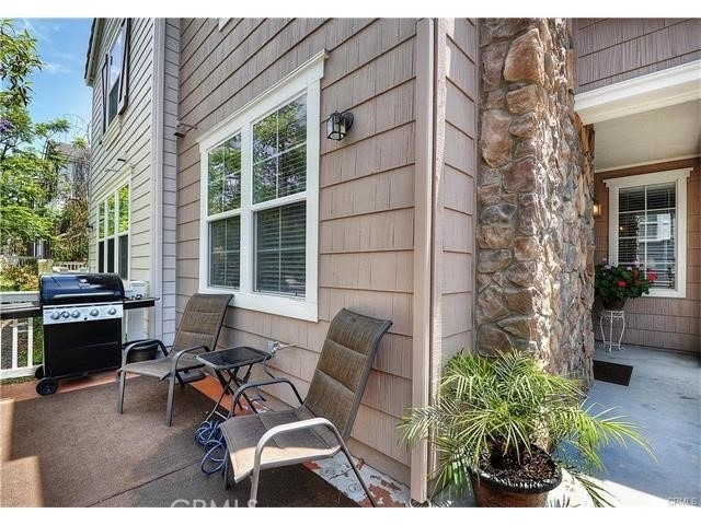 55 Ellsworth Street - Photo 12