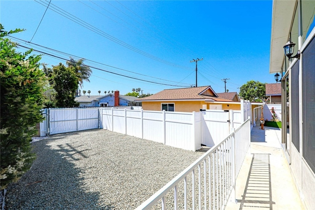 18091 Newland Street - Photo 21