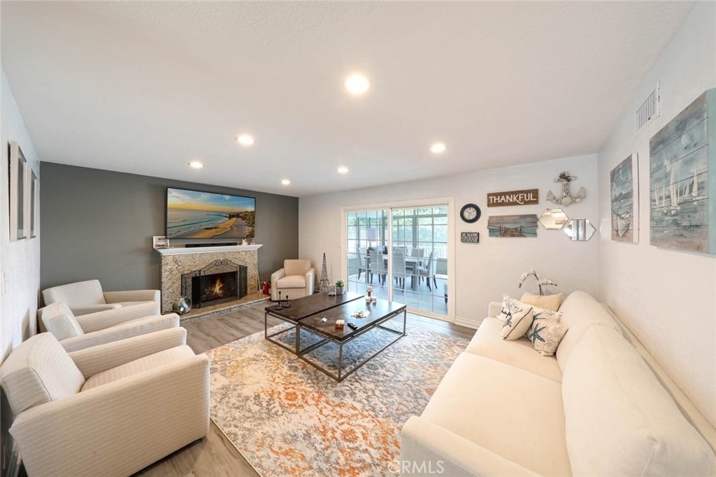 18091 Newland Street - Photo 6