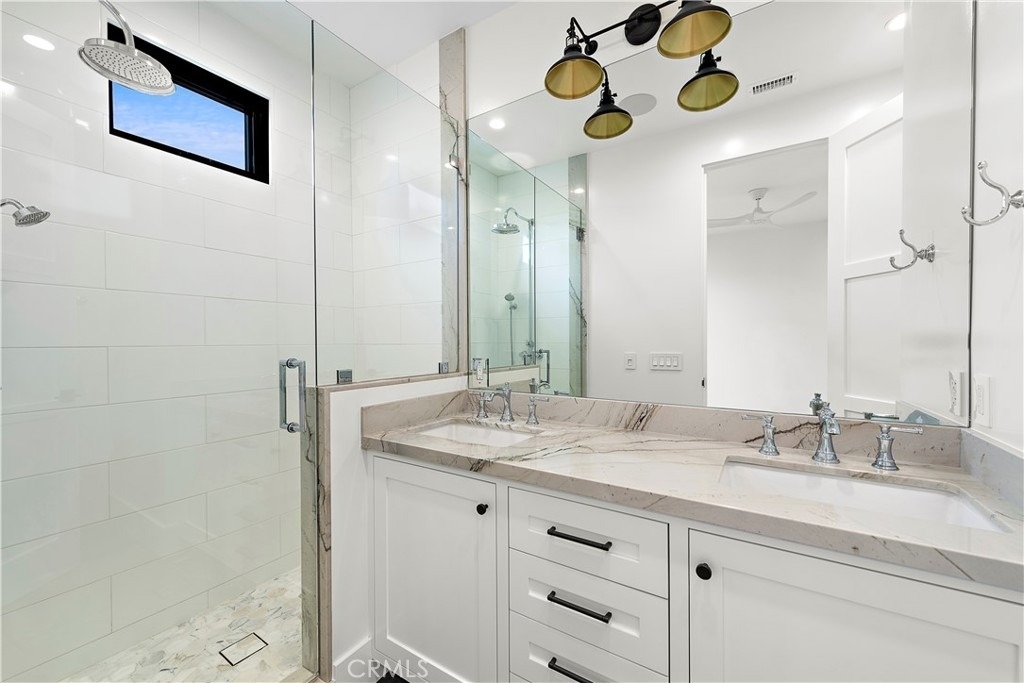 434 1/2 Goldenrod Avenue - Photo 10