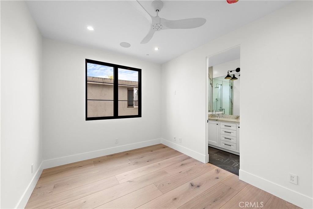 434 1/2 Goldenrod Avenue - Photo 9
