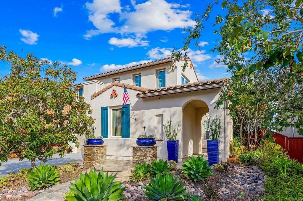 851 Antilla Way - Photo 0