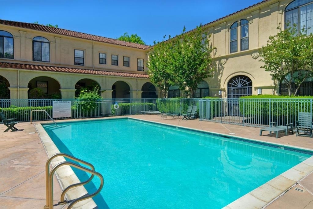 516 Martha Street - Photo 10