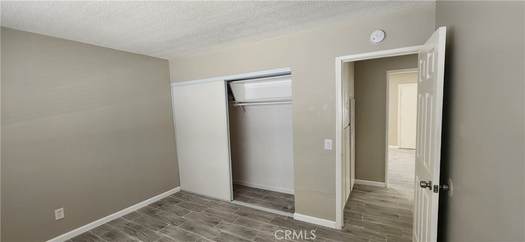 687 W 17th - Photo 12