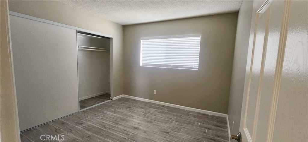 687 W 17th - Photo 10