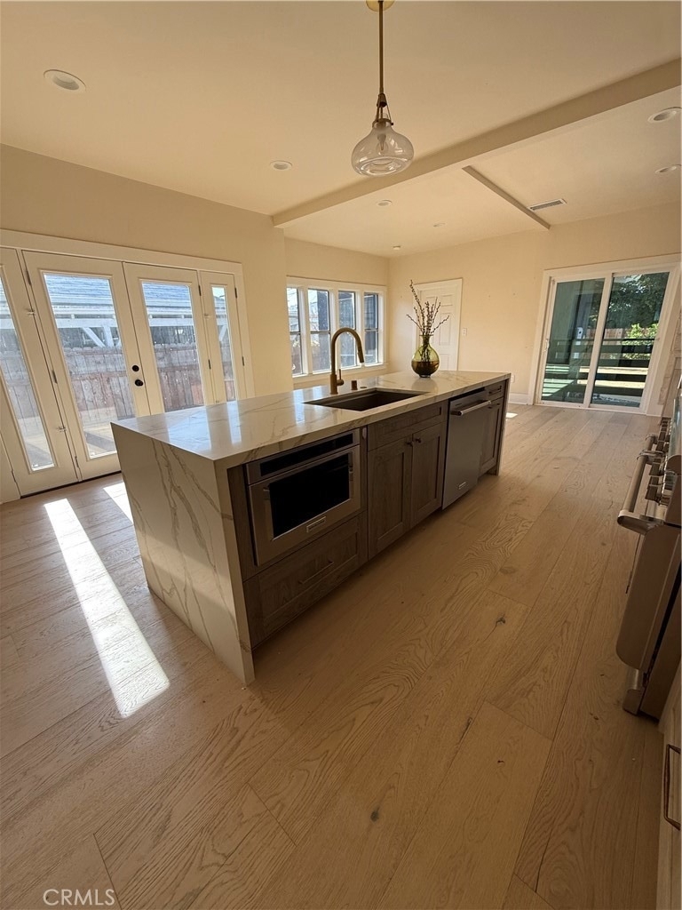 2255 W 29th St - Photo 2