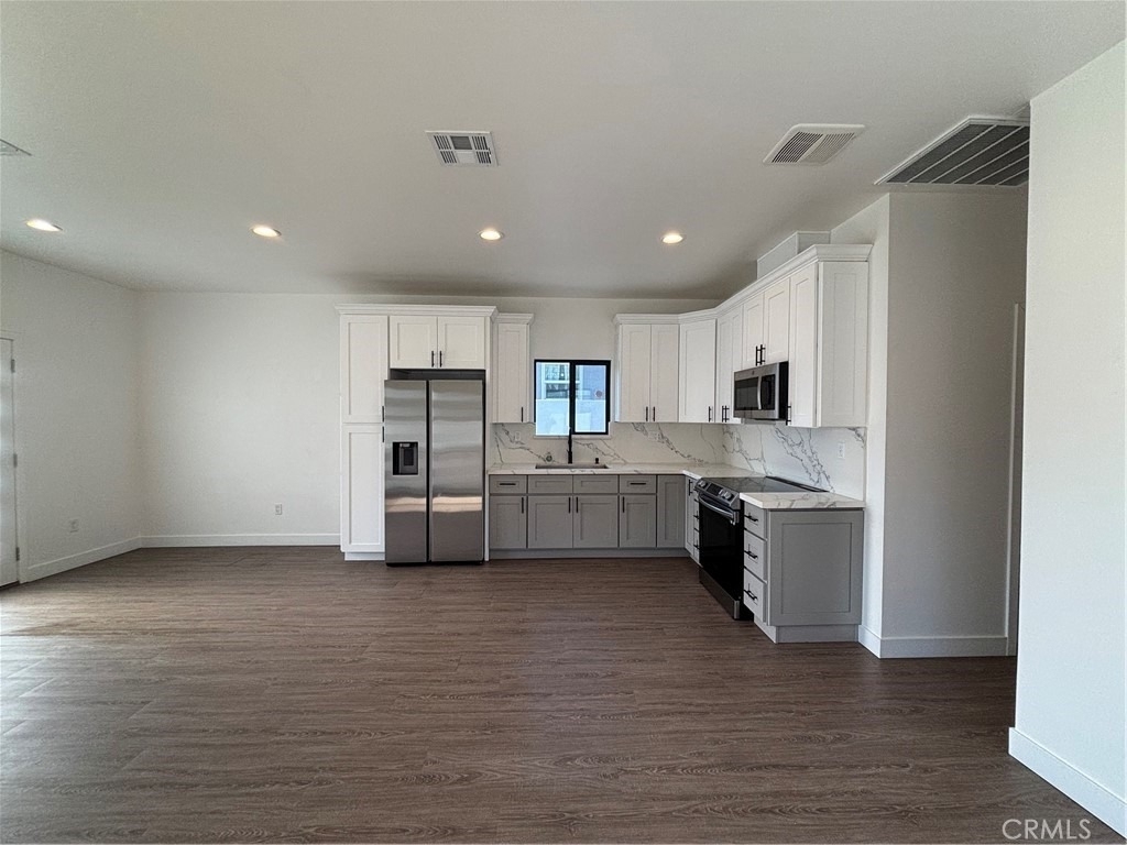 1664 Glen Avenue - Photo 2
