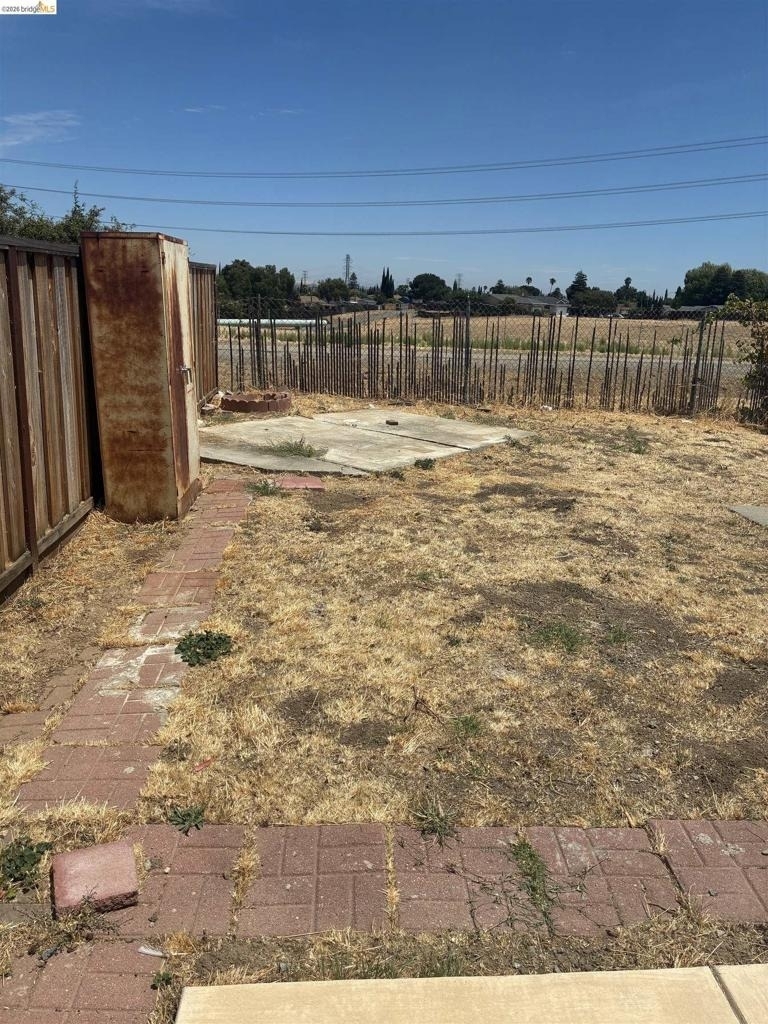 2119 Sugartree Dr - Photo 15