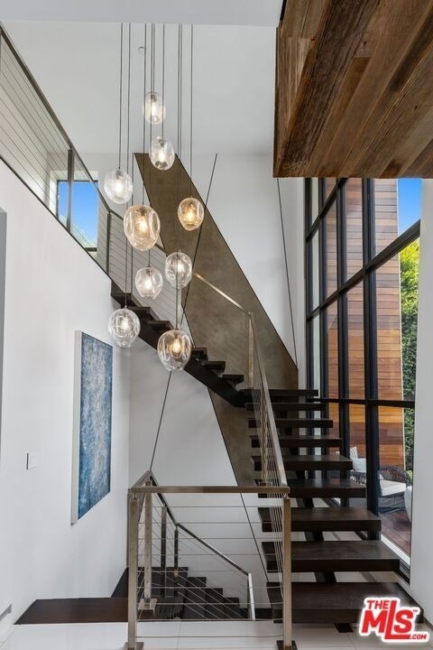 1849 Coldwater Canyon Drive - Photo 8