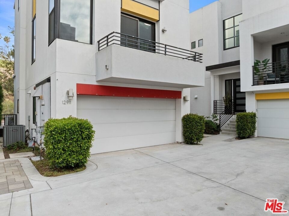 12911 Bluff Creek Drive - Photo 37